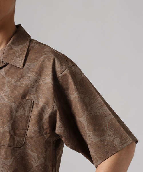 BAYFLOW（ベイフロー）の「【抗ピリング・形態安定・接触冷感】ドライメッシュ柄シャツ[セットアップ可]（シャツ/ブラウス・メンズ・ブラウン/ネイビー・LARGE/MEDIUM）」の19枚目の写真