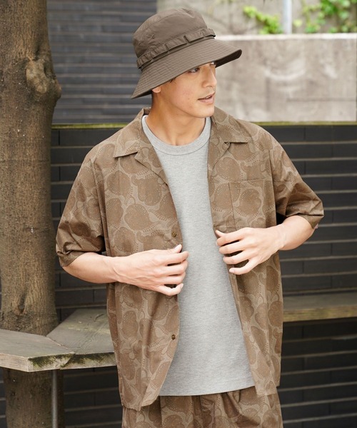 BAYFLOW（ベイフロー）の「【抗ピリング・形態安定・接触冷感】ドライメッシュ柄シャツ[セットアップ可]（シャツ/ブラウス・メンズ・ブラウン/ネイビー・LARGE/MEDIUM）」の7枚目の写真
