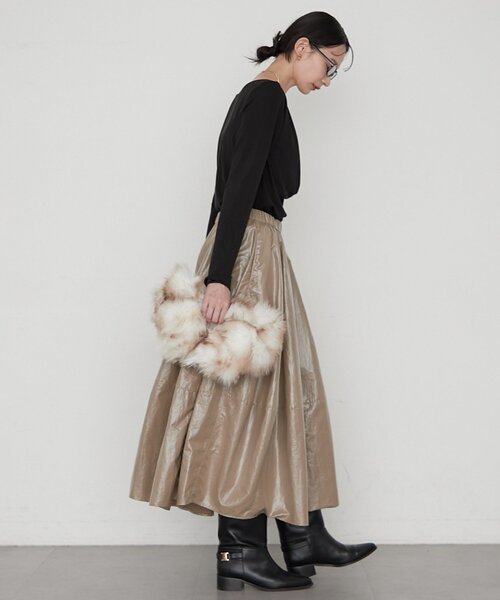 LOUNGEDRESS(ラウンジドレス)の「《着映えトップス/きれい見え》NEWドレープカットソー 秋服(Tシャツ/カットソー・レディース・ブラック/カーキ/オフホワイト・FREE)」の21枚目の写真