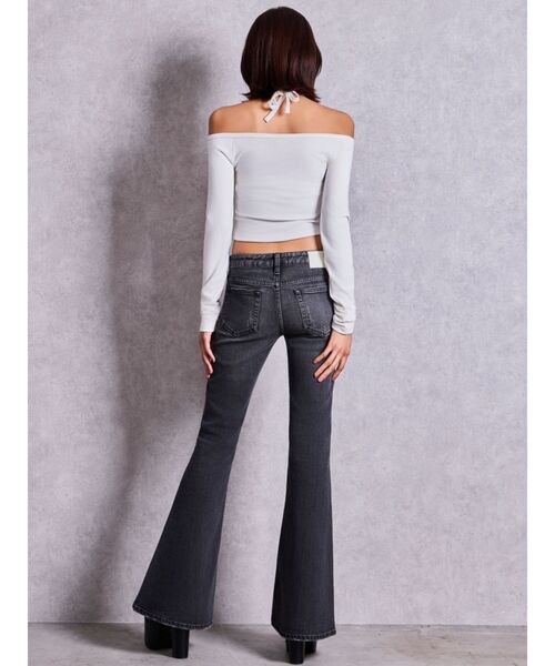 GYDA(ジェイダ)の「ジャストウエストSLIM FITフレアデニムパンツ(デニムパンツ・レディース・ブラック/ブルー・SMALL/MEDIUM/X-SMALL)」の16枚目の写真