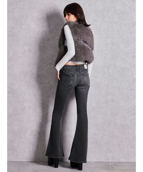 GYDA(ジェイダ)の「ジャストウエストSLIM FITフレアデニムパンツ(デニムパンツ・レディース・ブラック/ブルー・SMALL/MEDIUM/X-SMALL)」の18枚目の写真