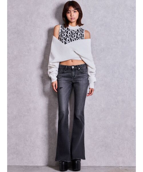 GYDA(ジェイダ)の「ジャストウエストSLIM FITフレアデニムパンツ(デニムパンツ・レディース・ブラック/ブルー・SMALL/MEDIUM/X-SMALL)」の19枚目の写真
