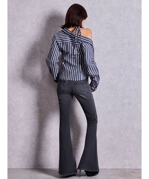 GYDA(ジェイダ)の「ジャストウエストSLIM FITフレアデニムパンツ(デニムパンツ・レディース・ブラック/ブルー・SMALL/MEDIUM/X-SMALL)」の22枚目の写真