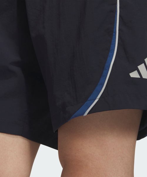 adidas(アディダス)の「ブランド ラブ ルーズフィット ライトウーブン 8インチ ショーツ / ハーフパンツ / アディダス adidas(その他パンツ・メンズ・ブルー・XX-LARGE/3XL/LARGE/MEDIUM/SMALL/X-LARGE/X-SMALL)」の5枚目の写真