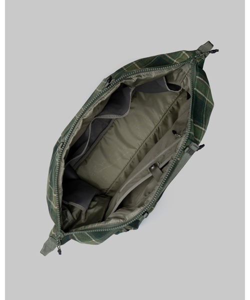 Topologie（トポロジー）の「Explorer Tote Weekender（トートバッグ・レディース・グリーン系/ブルー系・ONE SIZE）」の6枚目の写真