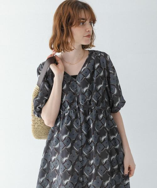 URBAN RESEARCH Sonny Label(アーバンリサーチサニーレーベル)の「アフリカンプリントワンピース(ワンピース・レディース・チャコールグレー/ブラウン・FREE)」の7枚目の写真