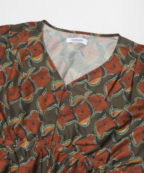URBAN RESEARCH Sonny Label(アーバンリサーチサニーレーベル)の「アフリカンプリントワンピース(ワンピース・レディース・チャコールグレー/ブラウン・FREE)」の3枚目の写真