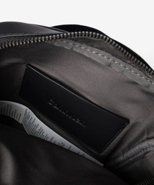 Calvin Klein(カルバン・クライン)の「Calvin Klein カルバンクライン BOLD CK REPORTER ボールド CK レポーター ショルダーバッグ(ショルダーバッグ・メンズ・ブラック・FREE)」の9枚目の写真