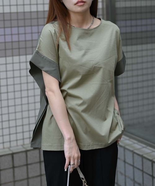 ライトカーキ