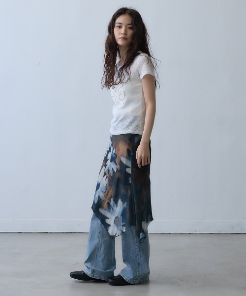 Clum(クルム)の「sheer floral layered skirt / シアーフラワーレイヤードスカート(スカート・レディース・ブラック・MEDIUM/LARGE/SMALL)」の6枚目の写真