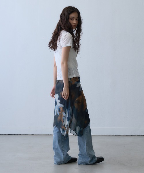 Clum(クルム)の「sheer floral layered skirt / シアーフラワーレイヤードスカート(スカート・レディース・ブラック・MEDIUM/LARGE/SMALL)」の7枚目の写真