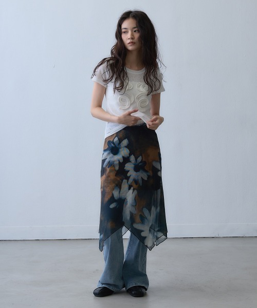Clum(クルム)の「sheer floral layered skirt / シアーフラワーレイヤードスカート(スカート・レディース・ブラック・MEDIUM/LARGE/SMALL)」の13枚目の写真