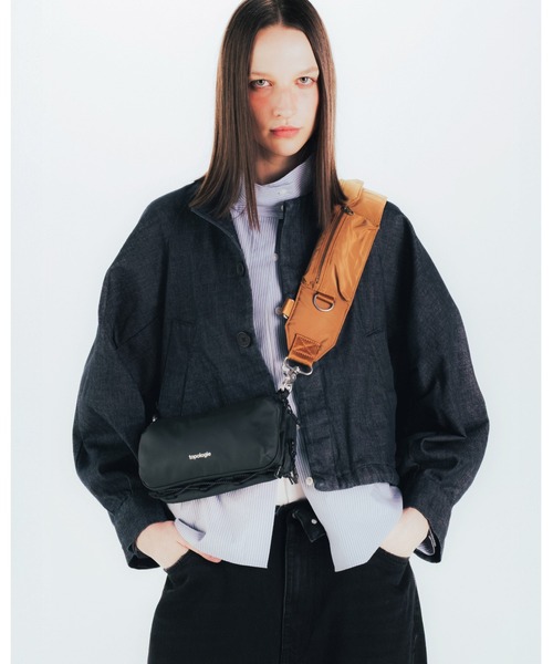 Topologie(トポロジー)の「Bottle Sacoche Medium(ボトル サコッシュミディアム)(ショルダーバッグ・レディース・ブラック系・ONE SIZE)」の8枚目の写真