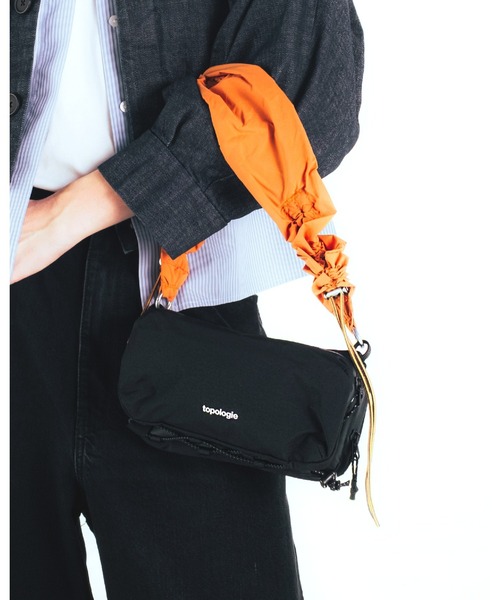 Topologie(トポロジー)の「Bottle Sacoche Medium(ボトル サコッシュミディアム)(ショルダーバッグ・レディース・ブラック系・ONE SIZE)」の7枚目の写真