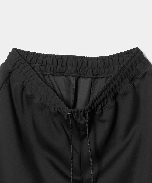 A DAY IN THE LIFE UNITED ARROWS(アデイインザライフユナイテッドアローズ)の「シャイニーダンボール ワイドストレート スウェットパンツ<A DAY IN THE LIFE>(スラックス・メンズ・ライトグレー/ブラック・M/L)」の19枚目の写真