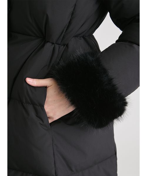 CELFORD(セルフォード)の「【WEB・一部店舗限定】ファースリーブダウンコート(ダウンジャケット/コート・レディース・アイボリー/ライトグレー/ブラック・36/38)」の11枚目の写真