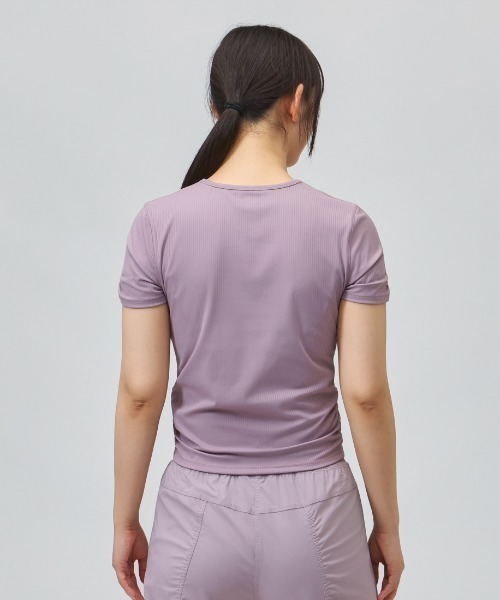 TIGORA（ティゴラ）の「ティゴラ TIGORA フィットネスリブ半袖Tシャツ（Tシャツ/カットソー・レディース・ホワイト/ダークブラウン/ライラック・M/L/XL/S）」の6枚目の写真