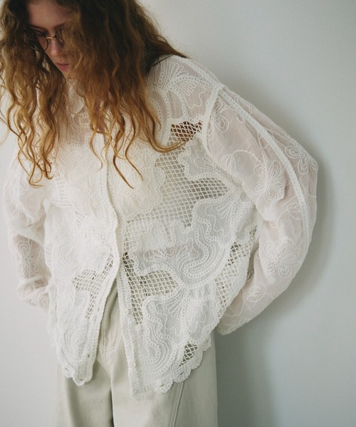 full/fill.（フルフィル）の「flower mesh shirt / フラワーメッシュシャツ（シャツ/ブラウス・レディース・ナチュラル/ホワイト・FREE）」の8枚目の写真