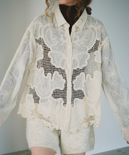 full/fill.（フルフィル）の「flower mesh shirt / フラワーメッシュシャツ（シャツ/ブラウス・レディース・ナチュラル/ホワイト・FREE）」の17枚目の写真