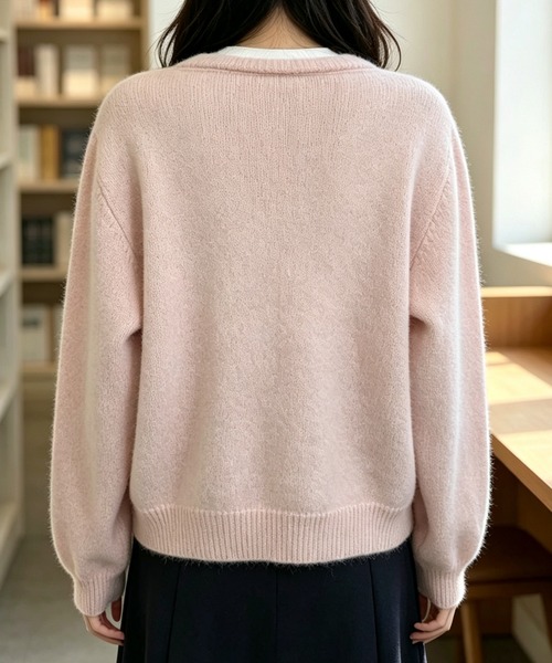 BLoomMe(ブルームミー)の「パールフラワーが華やぐ、フェミニンニットカーディガン(カーディガン/ボレロ・レディース・ピンク/グレー/ダークグレー/ホワイト・M)」の12枚目の写真
