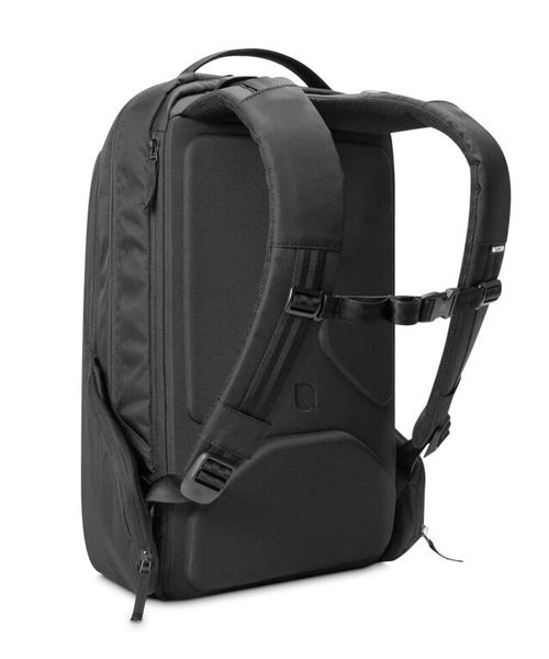 incase（インケース）の「CL55532 Icon Pack Nylon（バックパック/リュック・メンズ・ブラック・ONE SIZE）」の16枚目の写真