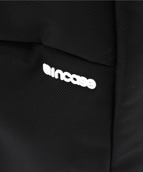 incase（インケース）の「CL55532 Icon Pack Nylon（バックパック/リュック・メンズ・ブラック・ONE SIZE）」の3枚目の写真