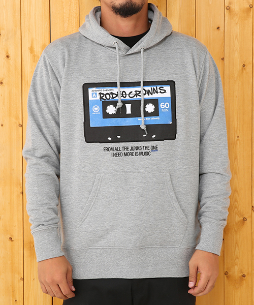 RODEO CROWNS WIDE BOWL(ロデオクラウンズワイドボウル)の「メンズ CASSETTE TAPE パーカー(パーカー・メンズ・カモフラージュ/ネイビー/トップグレー・X-LARGE/LARGE/MEDIUM)」の2枚目の写真