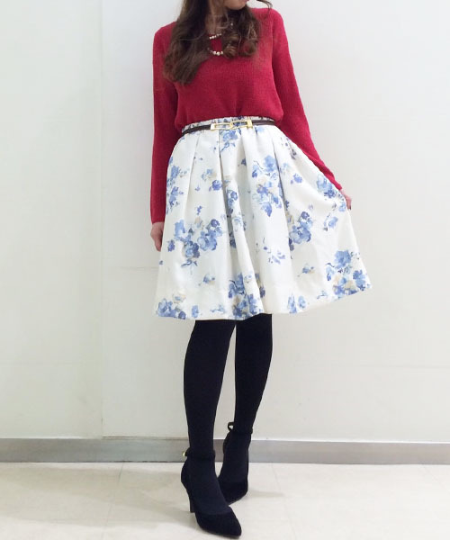 laboratory work(ラボラトリーワーク)の「バックサテンシャンタンパステル花柄プリントフレアスカート(スカート・レディース・ネイビー/ブルー系その他/ピンク系その他・MEDIUM)」の4枚目の写真