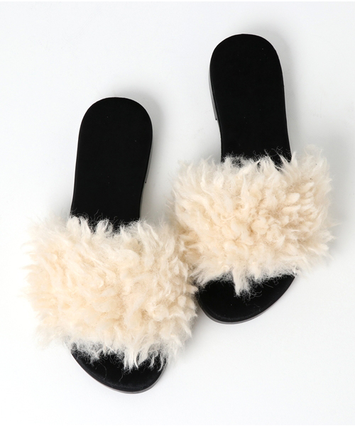 natural couture（ナチュラルクチュール）の「ファーサンダル（その他シューズ・レディース・アイボリー/ボルドー/モカ・SMALL/LARGE/MEDIUM）」の7枚目の写真