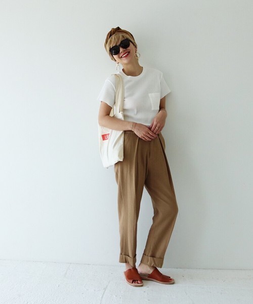 TODAYFUL（トゥデイフル）の「センタータックトラウザース（その他パンツ・レディース・ネイビー/ホワイト/キャメル・38inch/36inch）」の14枚目の写真