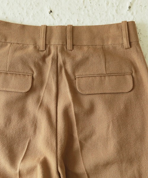 TODAYFUL（トゥデイフル）の「センタータックトラウザース（その他パンツ・レディース・ネイビー/ホワイト/キャメル・38inch/36inch）」の10枚目の写真