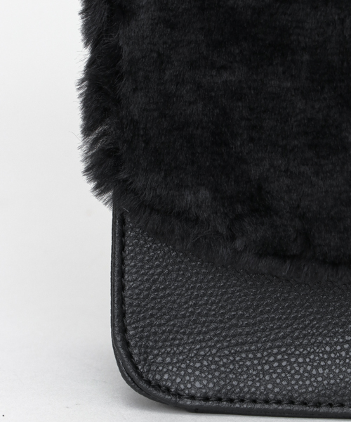 URBAN RESEARCH Sonny Label（アーバンリサーチサニーレーベル）の「ファーフラップチェーンショルダーバッグ（ショルダーバッグ・レディース・ブラック/ベージュ/ピンク/アニマル・ONE）」の12枚目の写真