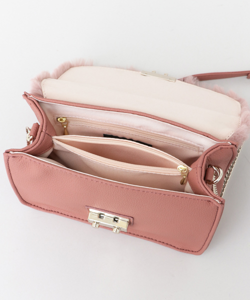 URBAN RESEARCH Sonny Label（アーバンリサーチサニーレーベル）の「ファーフラップチェーンショルダーバッグ（ショルダーバッグ・レディース・ブラック/ベージュ/ピンク/アニマル・ONE）」の17枚目の写真