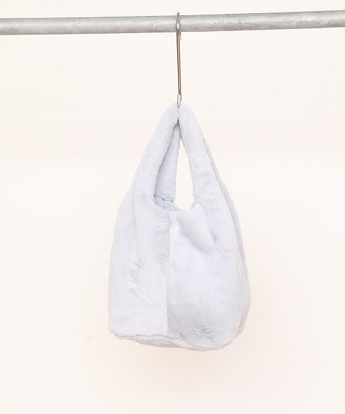 STYLEDOOR(スタイルドア)の「エコファーミニバッグ(トートバッグ・レディース・ライトグレー/ネイビー/ラベンダー/カーキ/キャメル・FREE)」の1枚目の写真