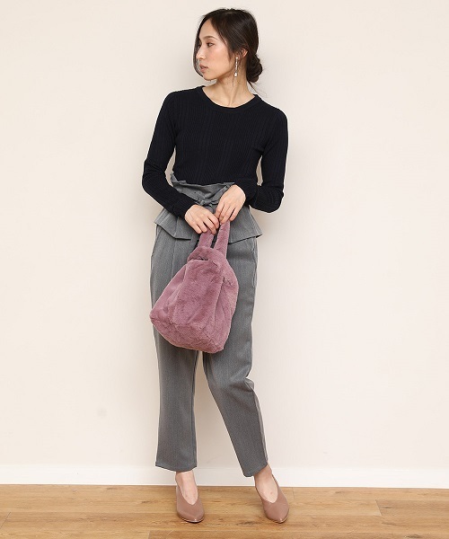 STYLEDOOR(スタイルドア)の「エコファーミニバッグ(トートバッグ・レディース・ライトグレー/ネイビー/ラベンダー/カーキ/キャメル・FREE)」の12枚目の写真