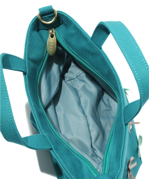 TOCCA（トッカ）の「【KIDS雑貨】リボンキャンバスＳ（ショルダーバッグ・キッズ・ブラック系/スモーキーグリーン系・F）」の8枚目の写真