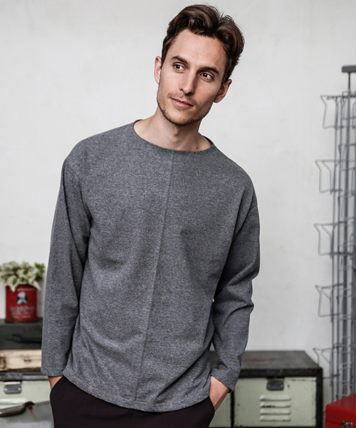 MR.OLIVE(ミスターオリーブ)の「SUEDE PLAIN STITCH / BIG SILHOUTTE BOAT NECK CUT&SEWN(Tシャツ/カットソー・メンズ・ブラック/グレー/オフホワイト・SMALL/MEDIUM/LARGE)」の1枚目の写真