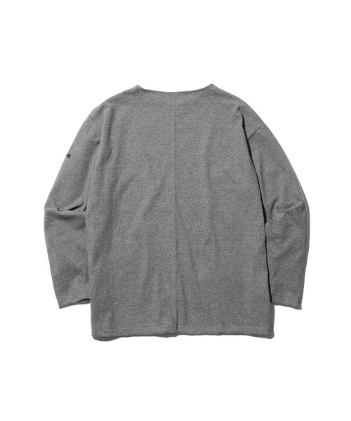 MR.OLIVE(ミスターオリーブ)の「SUEDE PLAIN STITCH / BIG SILHOUTTE BOAT NECK CUT&SEWN(Tシャツ/カットソー・メンズ・ブラック/グレー/オフホワイト・SMALL/MEDIUM/LARGE)」の7枚目の写真