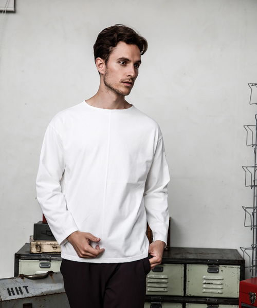 MR.OLIVE(ミスターオリーブ)の「SUEDE PLAIN STITCH / BIG SILHOUTTE BOAT NECK CUT&SEWN(Tシャツ/カットソー・メンズ・ブラック/グレー/オフホワイト・SMALL/MEDIUM/LARGE)」の11枚目の写真