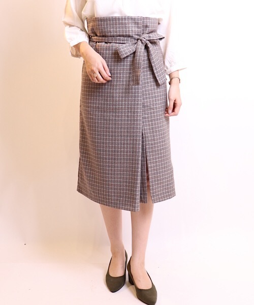 flower(フラワー)の「ポリッシュチェックスカート(スカート・レディース・ブラック/ブラウン・FREE)」の2枚目の写真