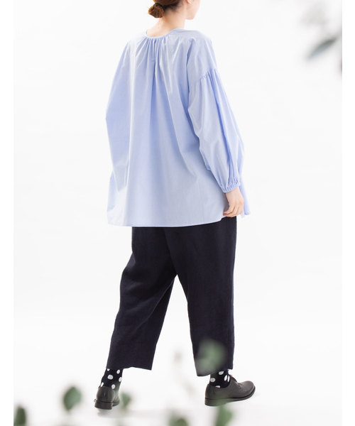 nop de nod(ノップドゥノッド)の「2wayスモックチュニックブラウス(シャツ/ブラウス・レディース・オフホワイト/ブラック/ブルー・3)」の9枚目の写真