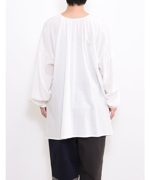 nop de nod(ノップドゥノッド)の「2wayスモックチュニックブラウス(シャツ/ブラウス・レディース・オフホワイト/ブラック/ブルー・3)」の20枚目の写真