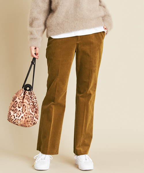 BEAUTY&YOUTH UNITED ARROWS(ビューティーアンドユースユナイテッドアローズ)の「BY∴ 16W コーデュロイフレアパンツ -ウォッシャブル-о(その他パンツ・レディース・モカ/マスタード/オフホワイト・LARGE/SMALL/MEDIUM)」の4枚目の写真
