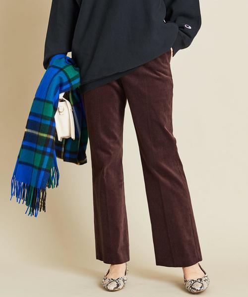 BEAUTY&YOUTH UNITED ARROWS(ビューティーアンドユースユナイテッドアローズ)の「BY∴ 16W コーデュロイフレアパンツ -ウォッシャブル-о(その他パンツ・レディース・モカ/マスタード/オフホワイト・LARGE/SMALL/MEDIUM)」の2枚目の写真