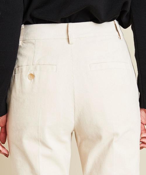 BEAUTY&YOUTH UNITED ARROWS(ビューティーアンドユースユナイテッドアローズ)の「BY∴ 16W コーデュロイフレアパンツ -ウォッシャブル-о(その他パンツ・レディース・モカ/マスタード/オフホワイト・LARGE/SMALL/MEDIUM)」の21枚目の写真
