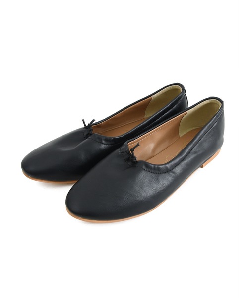 POU DOU DOU（プードゥドゥ）の「シャーリングバレエシューズ（パンプス・レディース・ブラック/モカ・4/3）」の7枚目の写真