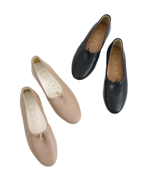 POU DOU DOU（プードゥドゥ）の「シャーリングバレエシューズ（パンプス・レディース・ブラック/モカ・4/3）」の12枚目の写真