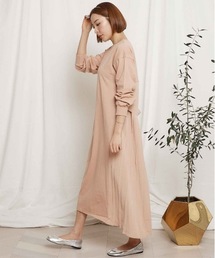 バックプリーツロングワンピース