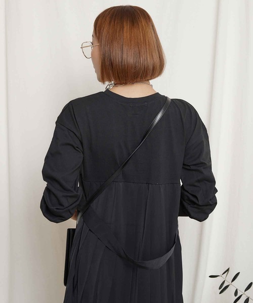 miniyu（ミニュウ）の「バックプリーツロングワンピース（ワンピース・レディース・ブラック/ベージュ/ネイビー/アイボリー・FREE）」の19枚目の写真