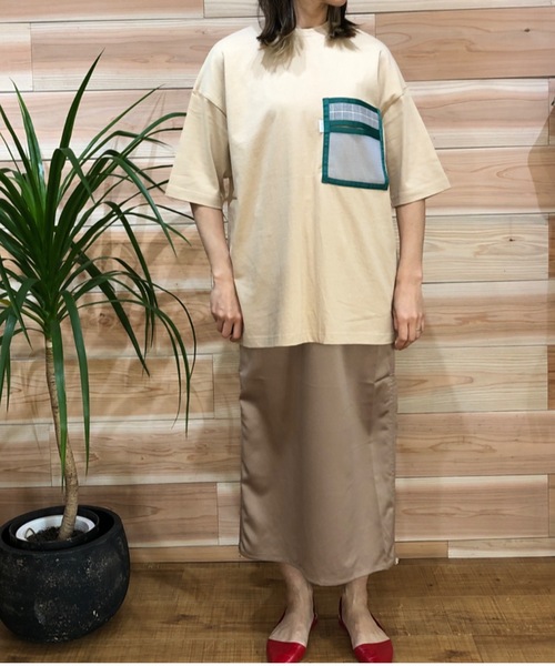 SUPERTHANKS（スーパーサンクス）の「メッシュポケットオーバーサイズビッグシルエットTシャツ（ユニセックス）（Tシャツ/カットソー・メンズ・ホワイト/ベージュ/ブラック×ブラック/ブラック×レッド・SMALL/MEDIUM/LARGE）」の9枚目の写真